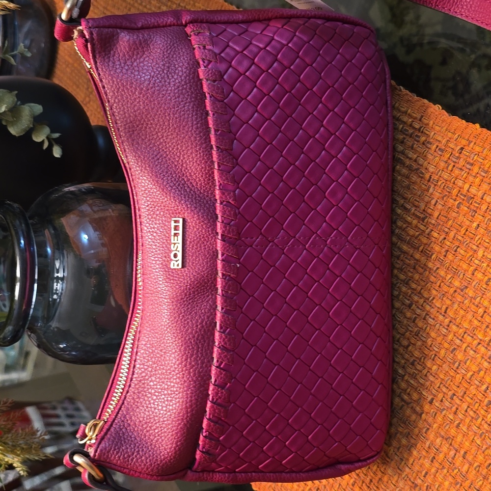 ROSETTI BRAND WOMEN'S CRANBERRY "WOVEN LOOK" CROSSBODY PURSE